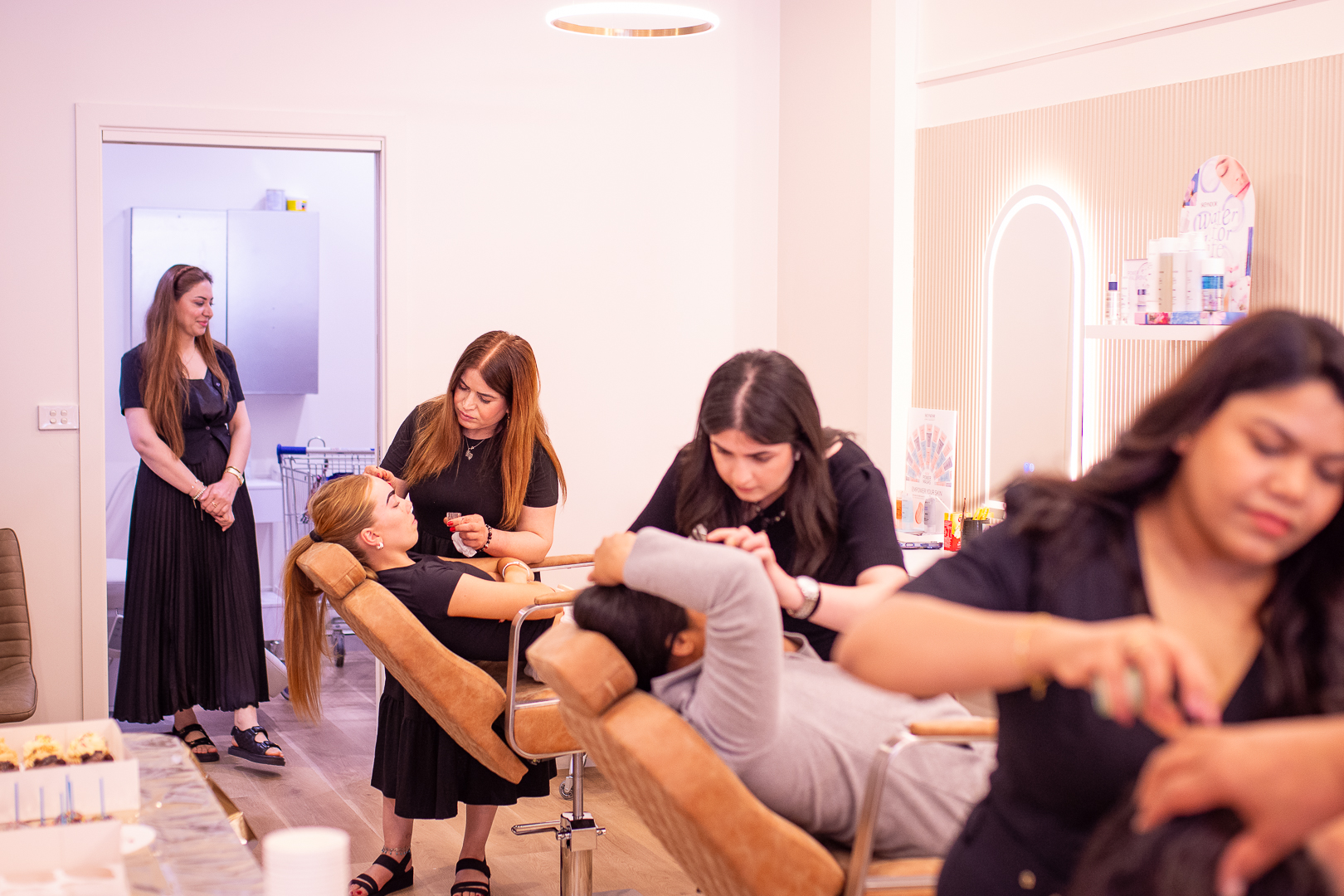 Walkin Pamper Beauty Bar